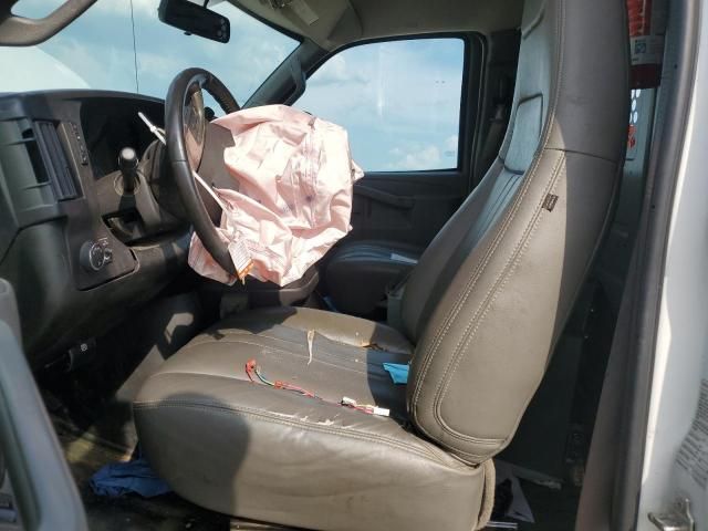 2017 Chevrolet Express G2500