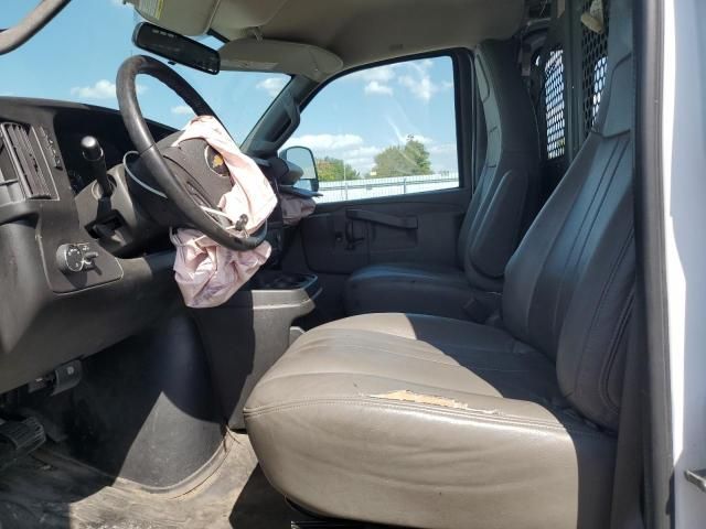 2020 Chevrolet Express G2500