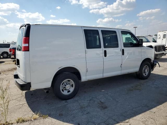 2020 Chevrolet Express G2500