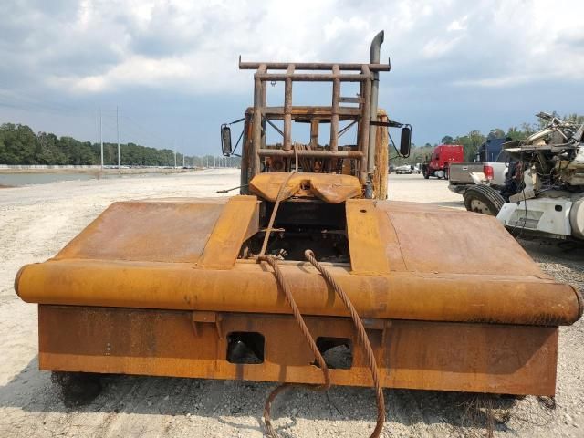 2001 Freightliner FL112 Semi Truck