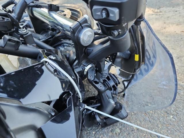 2023 Kawasaki EX650 R