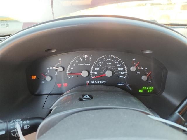 2004 Ford Expedition XLS