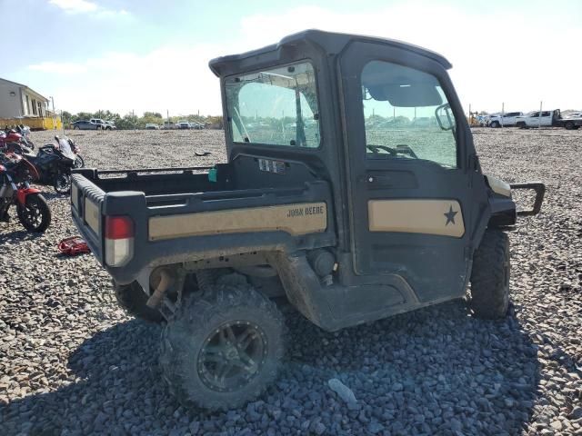 2022 John Deere XUV835M