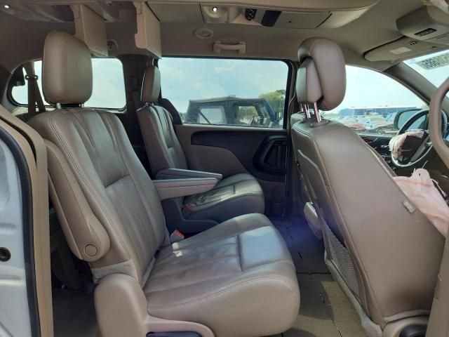 2014 Chrysler Town & Country Touring