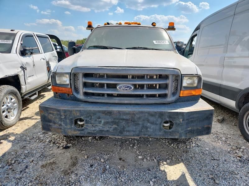 2001 Ford F550 Super Duty