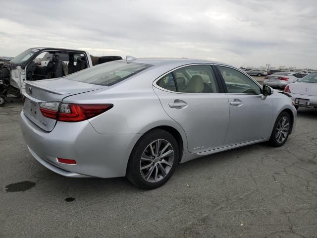 2016 Lexus ES 300H