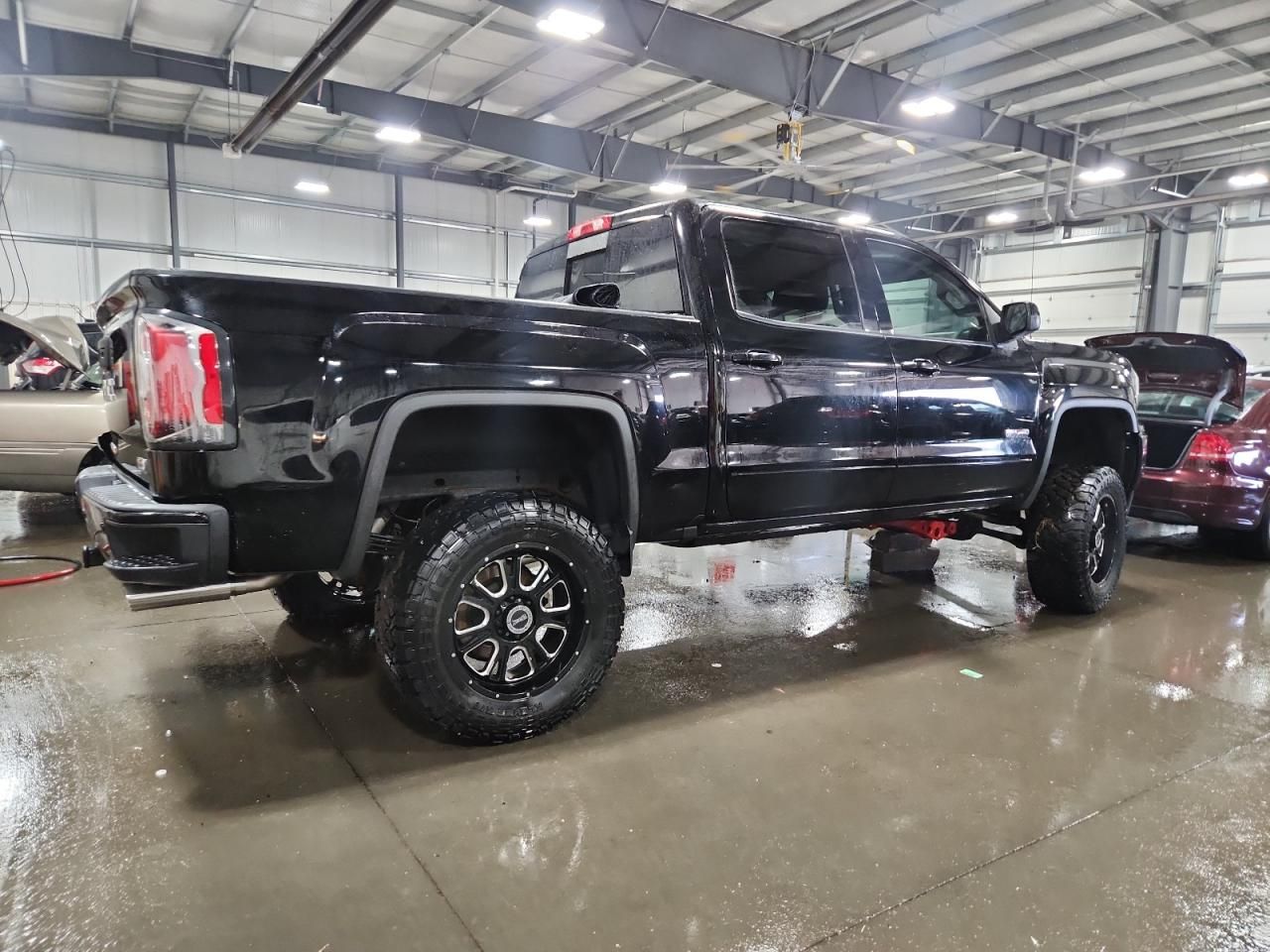 2017 GMC Sierra K1500 slt