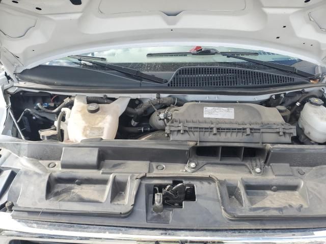 2023 GMC Savana Cargo 3500 13