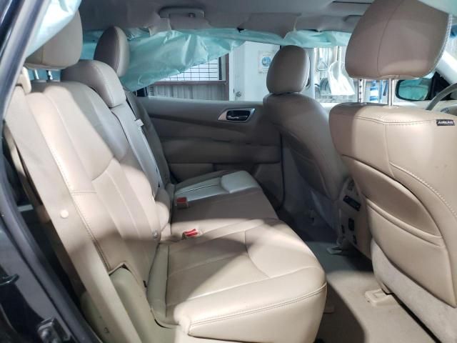 2015 Nissan Pathfinder s