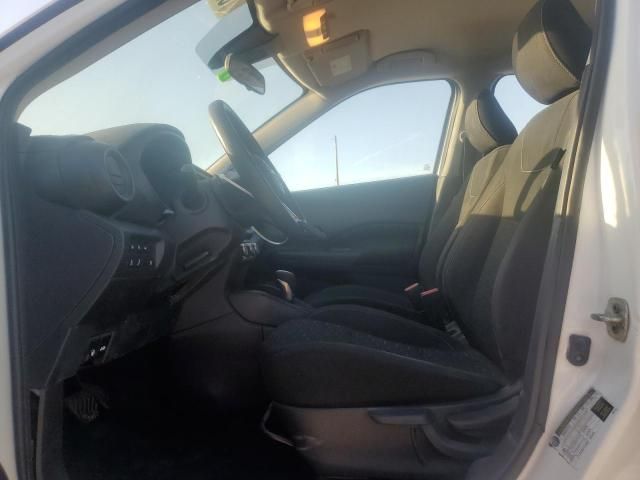 2022 Nissan Kicks S