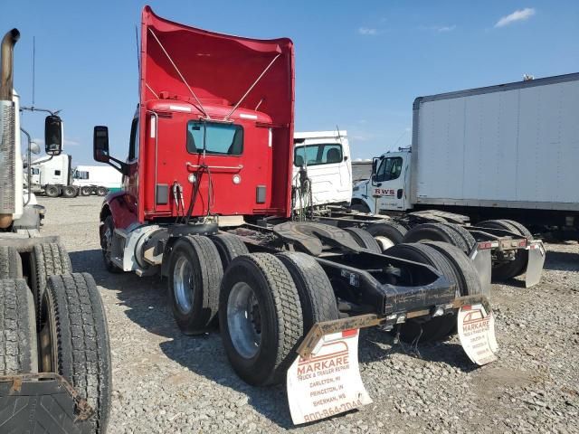 2019 Peterbilt Tractor 579-Semi Truck