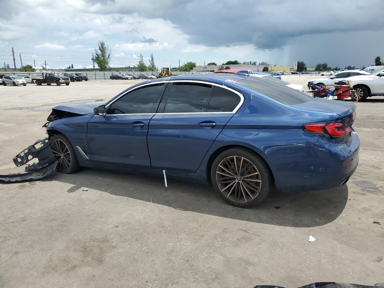 2021 BMW 530 i