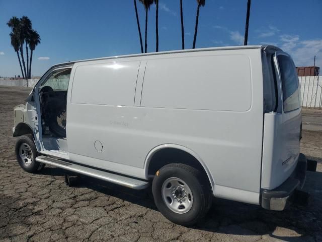 2024 Chevrolet Express G2500