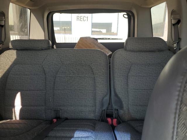 2002 Ford Explorer XLS