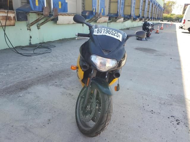 2000 Triumph TT600