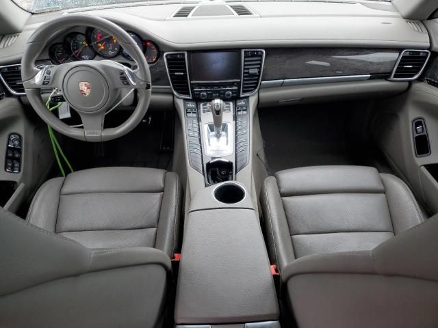 2012 Porsche Panamera 2