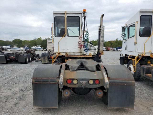 2011 Capacity TJ5000-Yard Truck