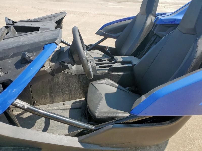 2023 Polaris Slingshot SL