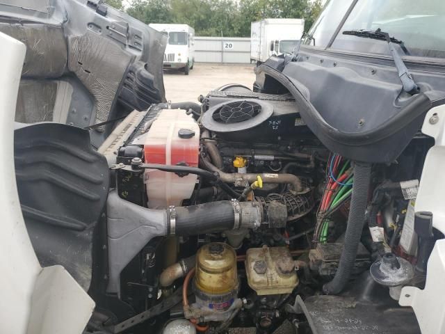 2019 Frht 2019 Freightliner Cascadia 113
