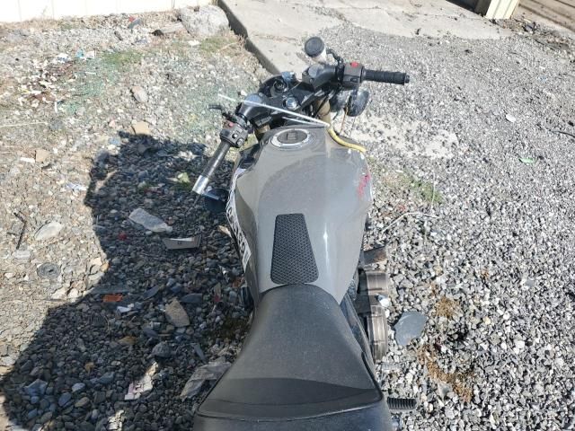 2001 Kawasaki ZR1200 A