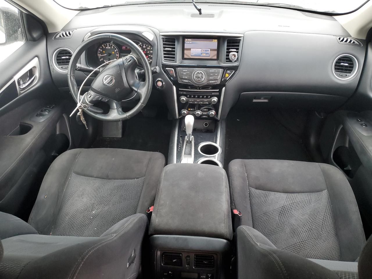 2016 Nissan Pathfinder s