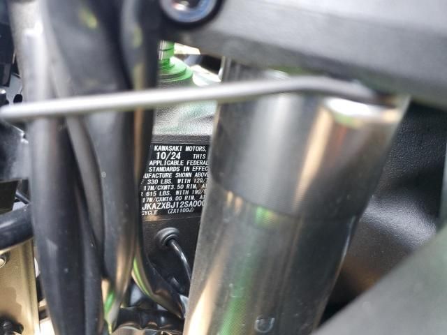 2025 Kawasaki ZX1100 J