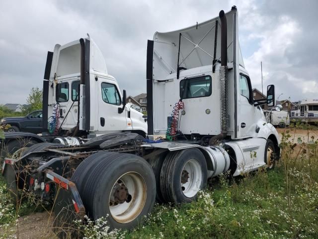 2014 Kenworth T680 Semi Truck