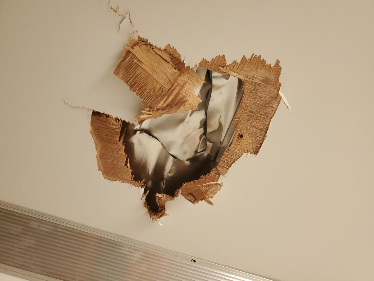 2021 Alcom Llc EZ-HAULER EZES7.5X18