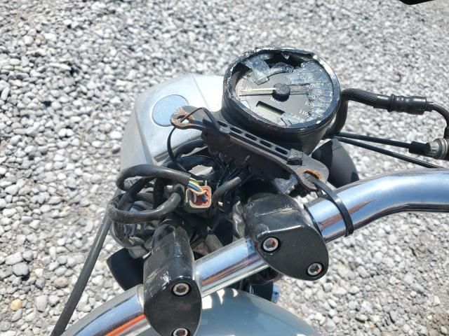 2000 Harley-Davidson XL883