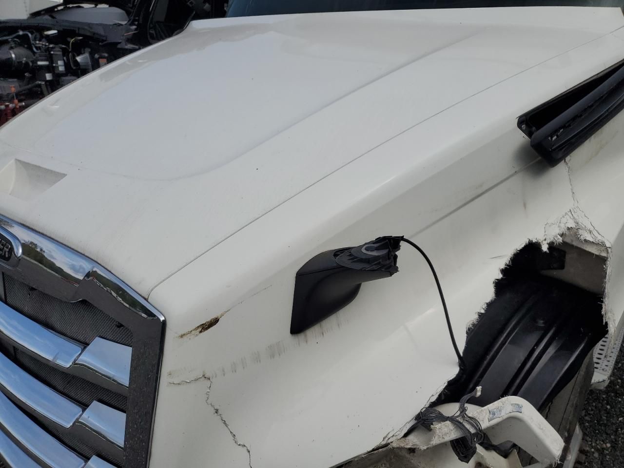 2020 Freightliner Cascadia 126 Semi Truck