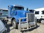 2009 Kenworth Constructi-Semi Truck