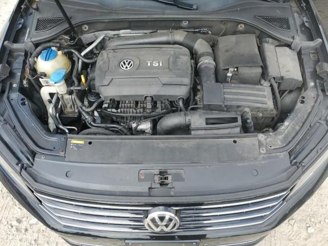 2016 Volkswagen Passat SE