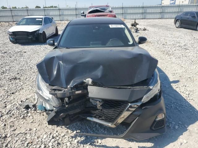 2022 Nissan Altima sr