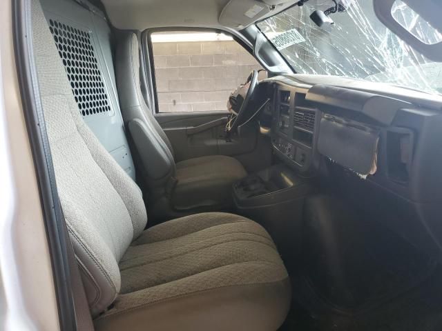 2025 Chev Express G2500
