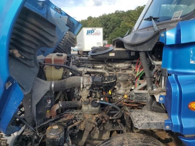 2015 Freightliner Cascadia 125