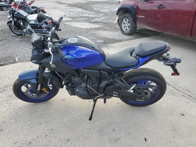 2025 Yamaha MTN690