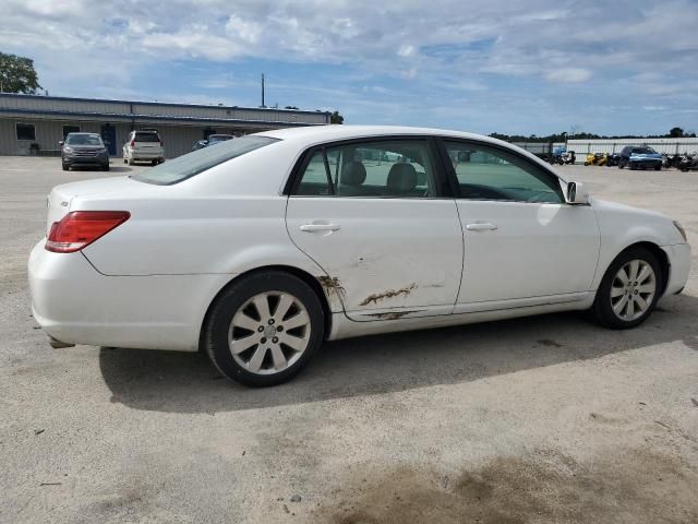 2005 Toyota Avalon XL