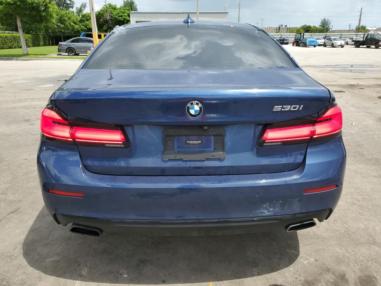 2021 BMW 530 i