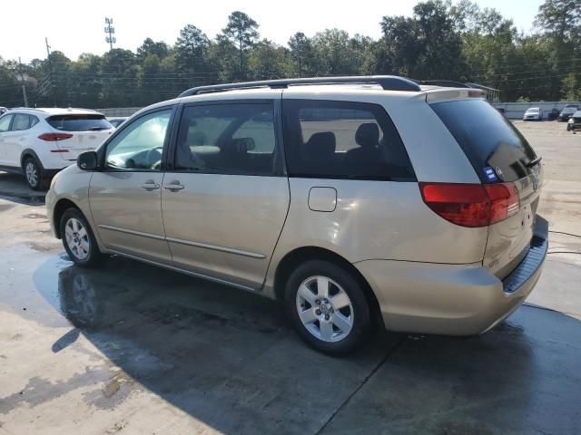 2004 Toyota Sienna ce