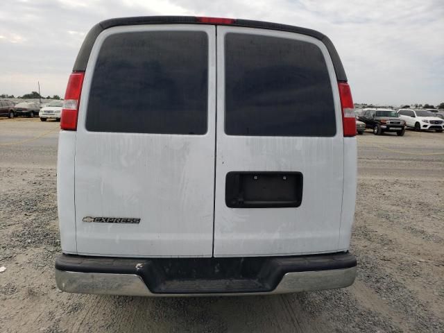 2022 Chevrolet Express G2500