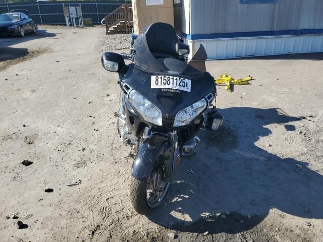 2002 Honda GL1800