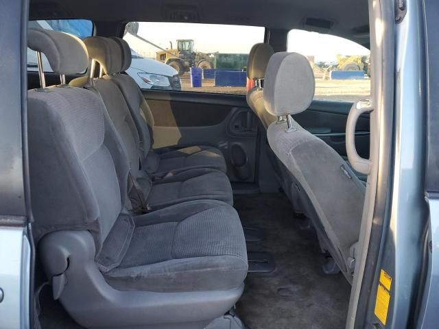 2006 Toyota Sienna CE