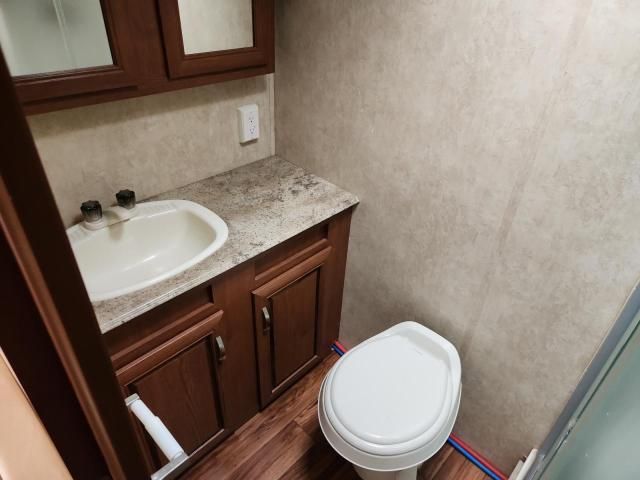 2016 Salem By Forest Rive Cruise Lite 241QBXL