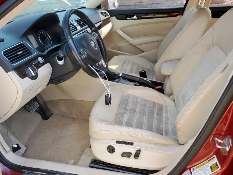 2015 Volkswagen Passat SEL