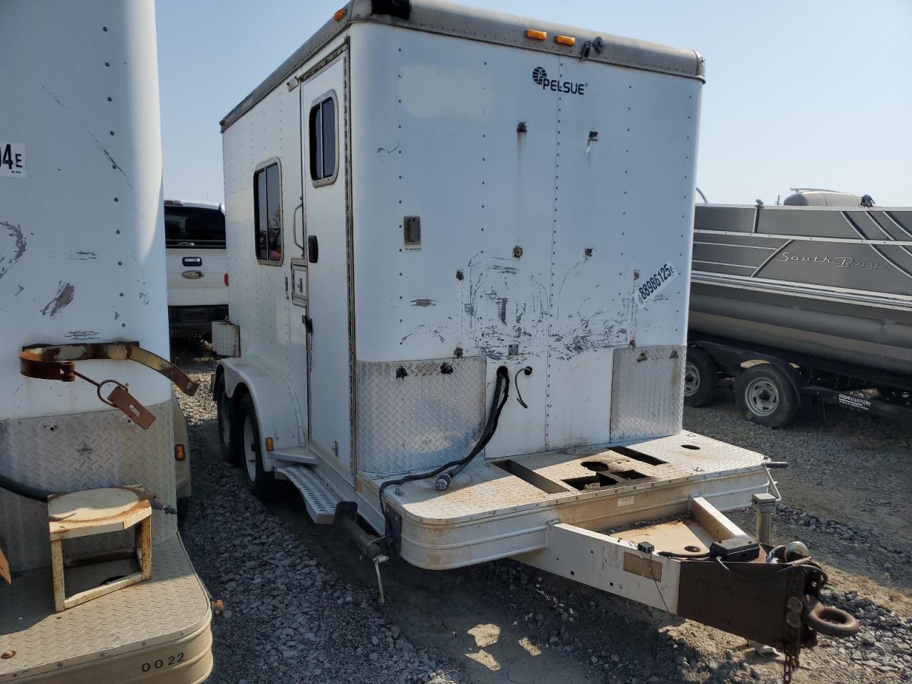 2000 Pelsue Trailer