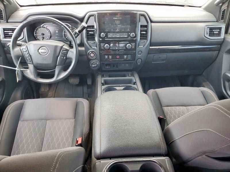 2023 Nissan Titan SV
