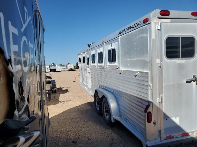 1998 Elite Horse Trailer