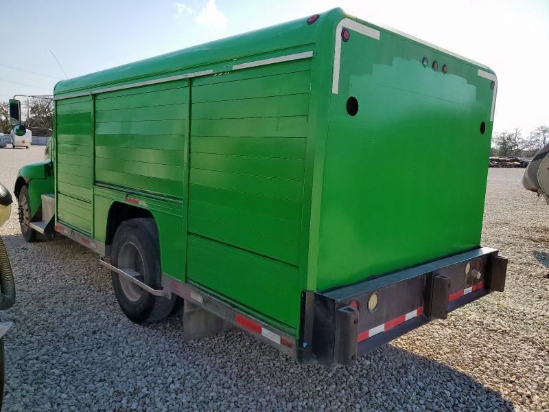 2009 Kenworth Construction T270