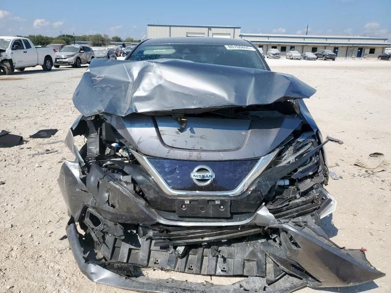 2022 Nissan Leaf SV