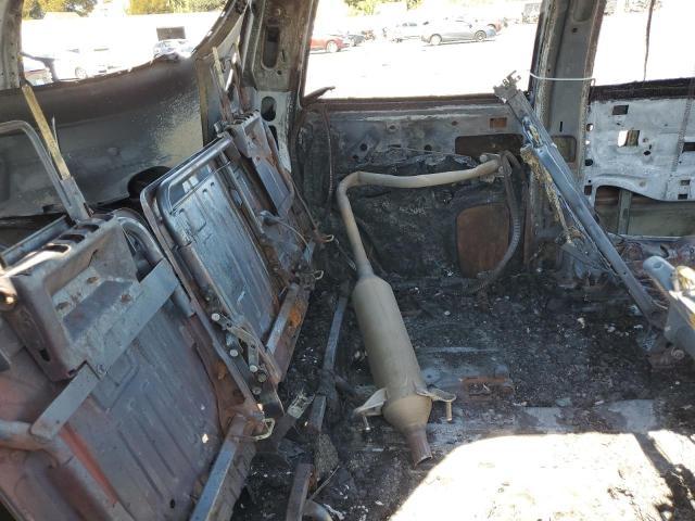 2002 Chevrolet Tahoe C1500